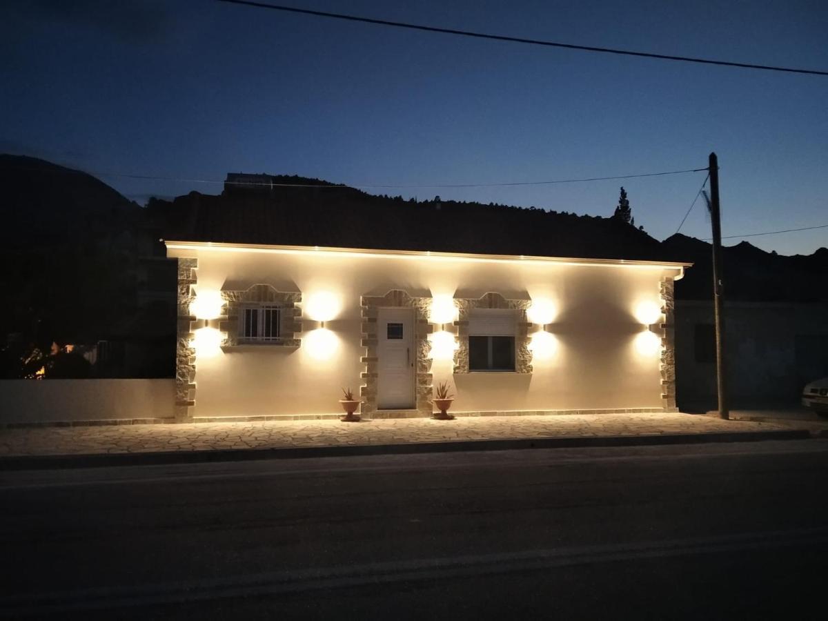 Lykoporia Seaside House Villa Likoporia ภายนอก รูปภาพ