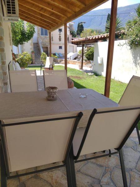 Lykoporia Seaside House Villa Likoporia ภายนอก รูปภาพ