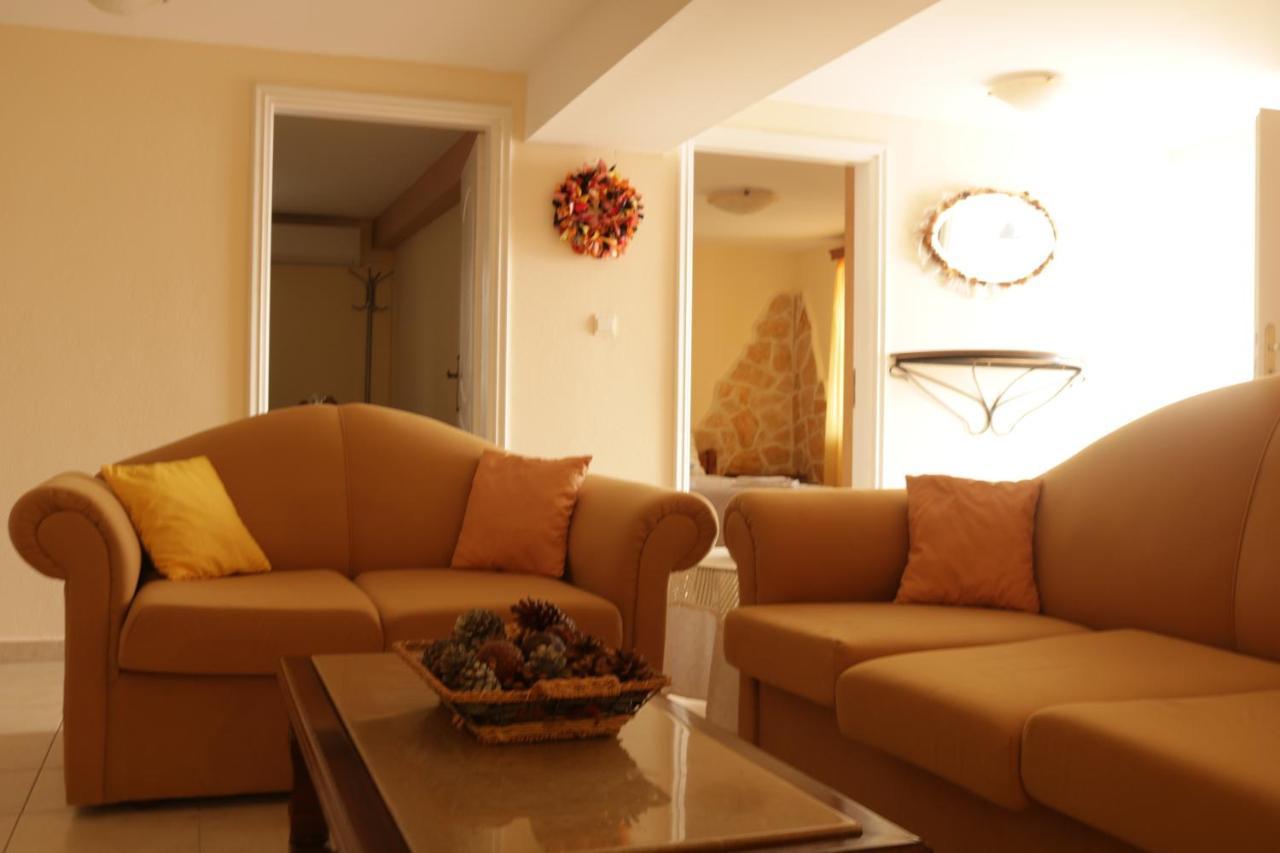 Lykoporia Seaside House Villa Likoporia ภายนอก รูปภาพ