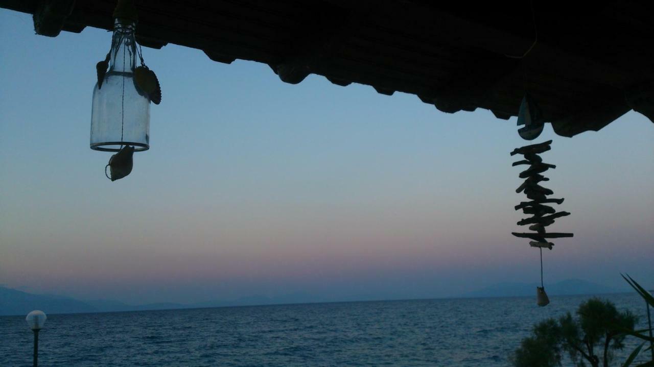 Lykoporia Seaside House Villa Likoporia ภายนอก รูปภาพ